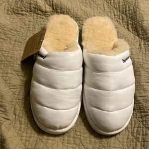 Bearpaw slippers